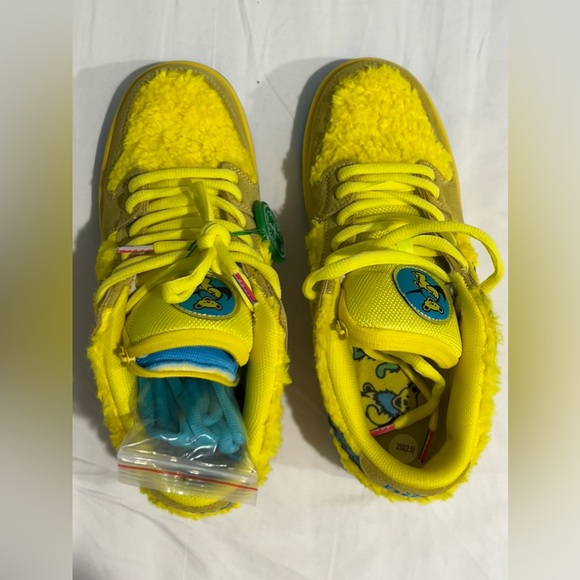 nike SB Dunk Low’ Ungrateful Dead - Yellow Bear’ Shoes - Picture 8 of 9